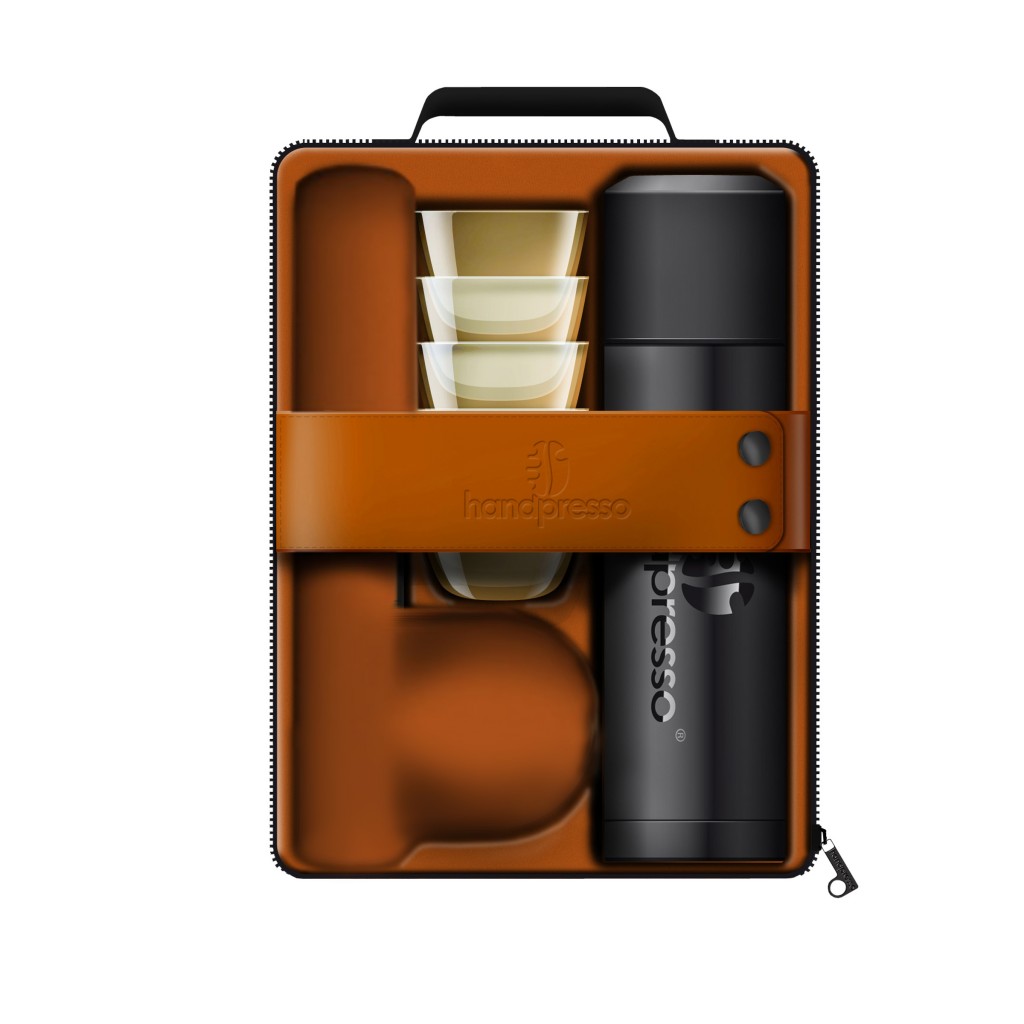 Travel case with Wild Hybrid Handpresso machine, flask and cups