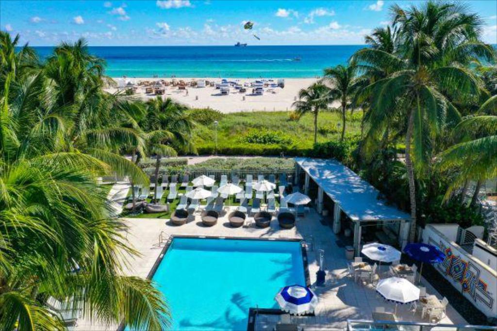 MiamiBeachFront with Pool WIFI & Cheap parking, Miami Beach – Updated 2023  Prices