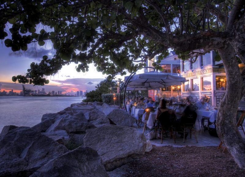 waterfront restaurants in miami, miamicurated
