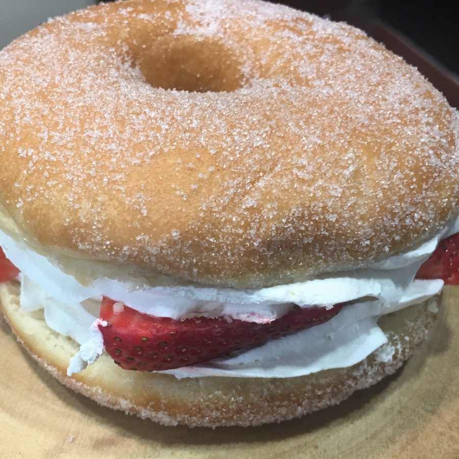 Donut shop Dadeland Mall, Dadeland Mall restaurants, MiamiCurated