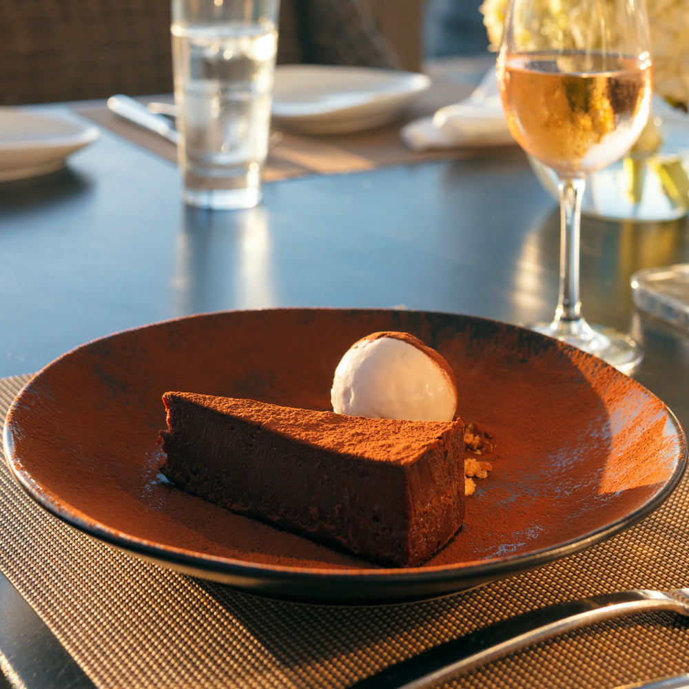 flourless chocolate cake, waterfront dining in miami, waterfront restaurants in miami, miamicurated