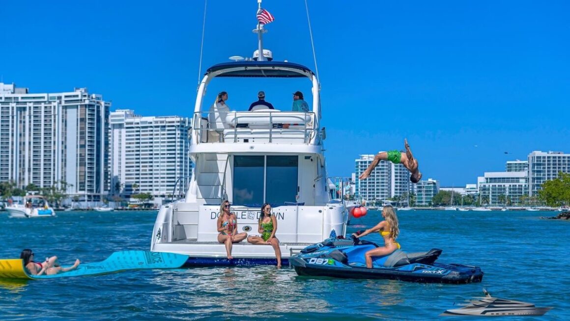 boat rental miami, miamicurated