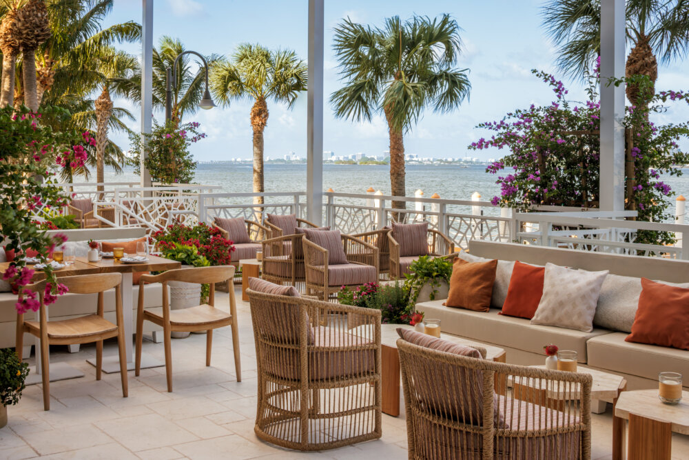 YAYA Miami, MiamiCurated